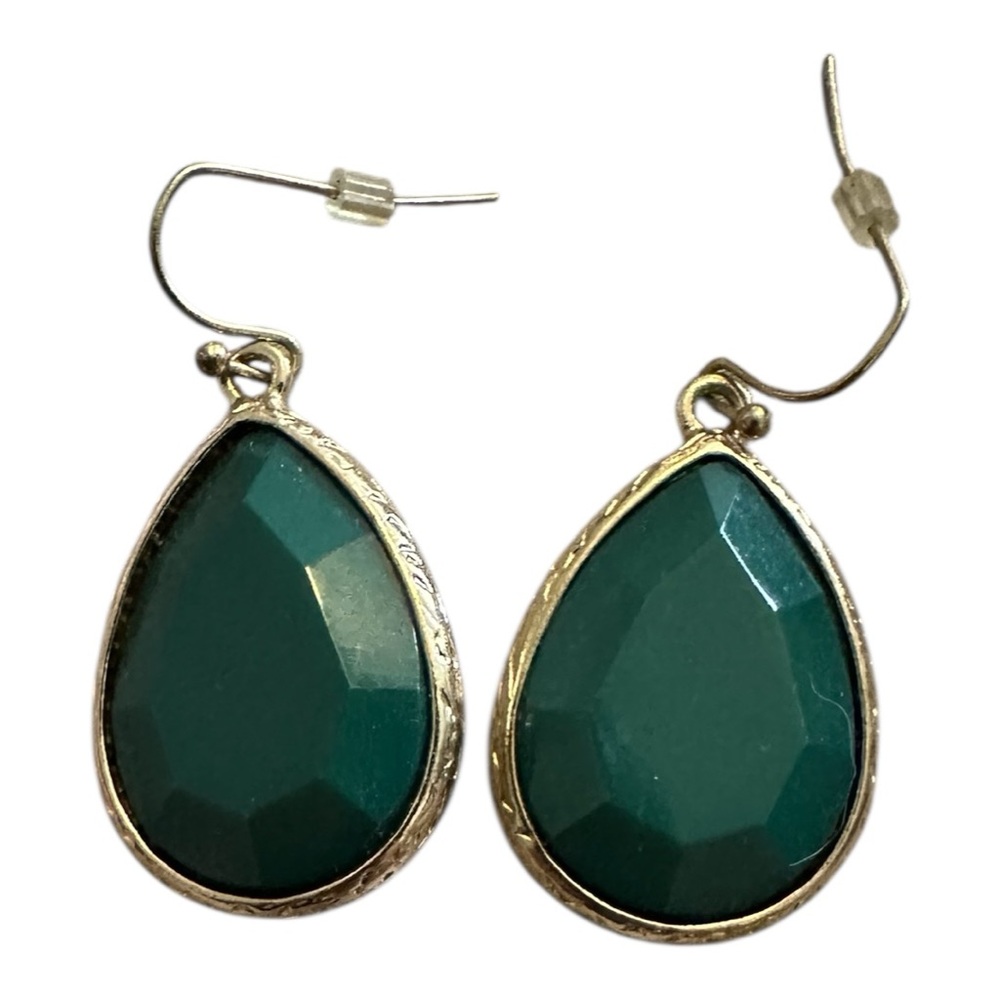 Elegant Green Teardrop Earrings